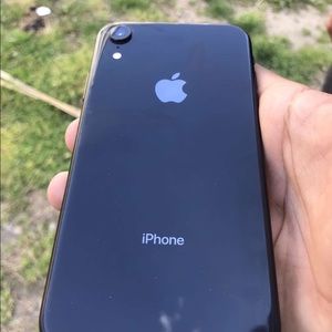 Meet your Posher, Lawrence